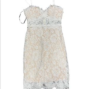 White lace forever 21 dress